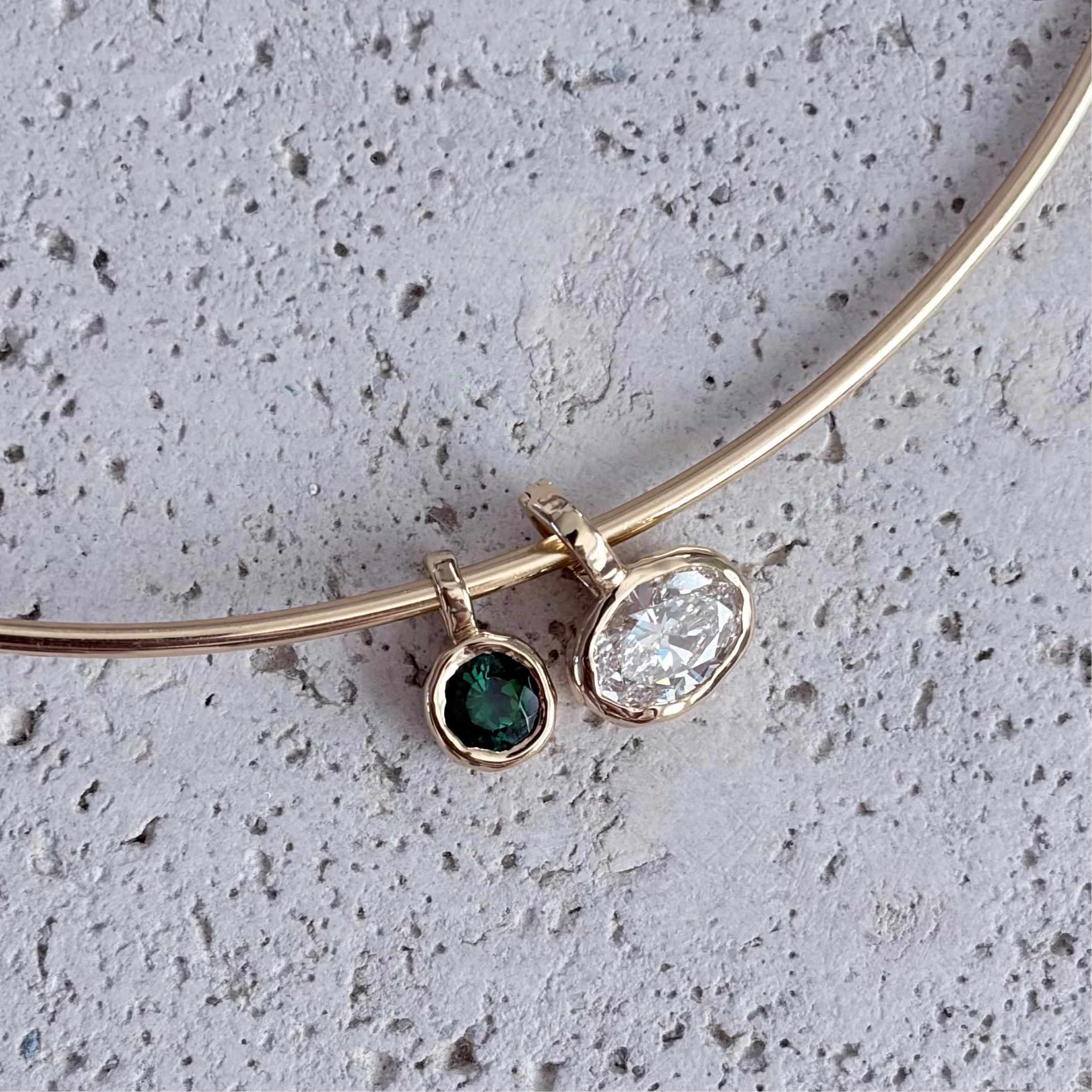 Petite Aurum Pendant in Dark Green Tourmaline