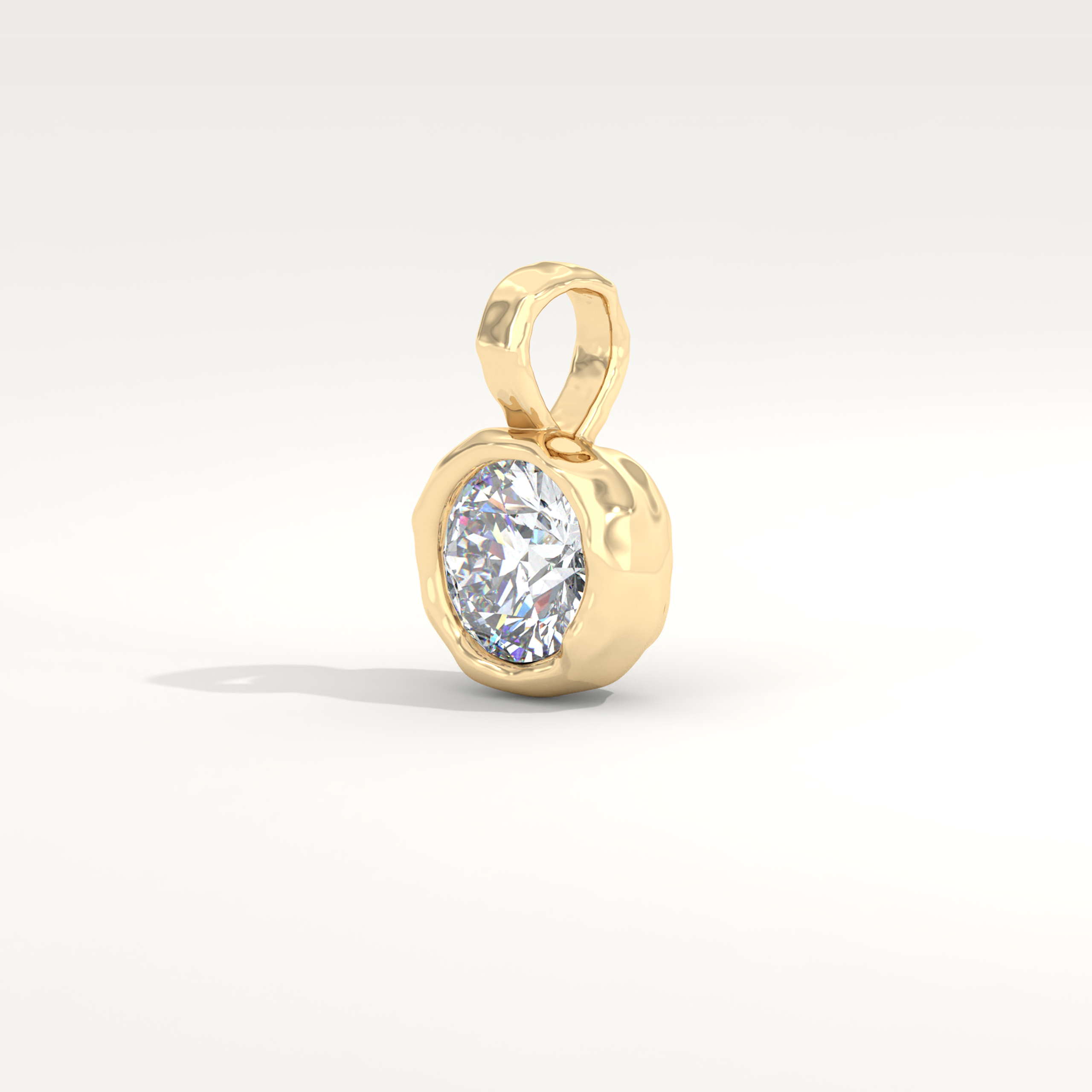 Petite Aurum Pendant in Diamond