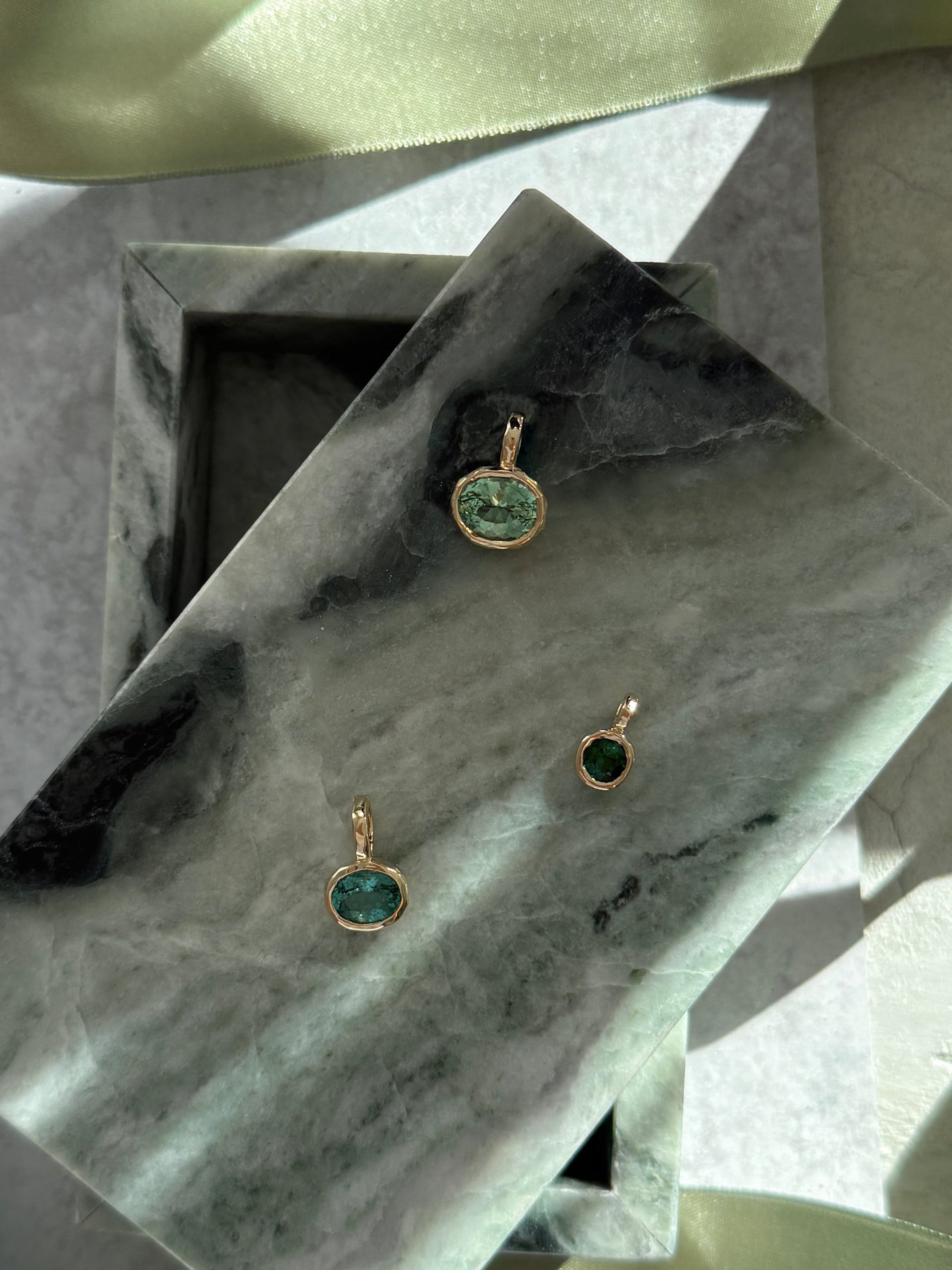 Aurum Pendant in Mint Green Tourmaline