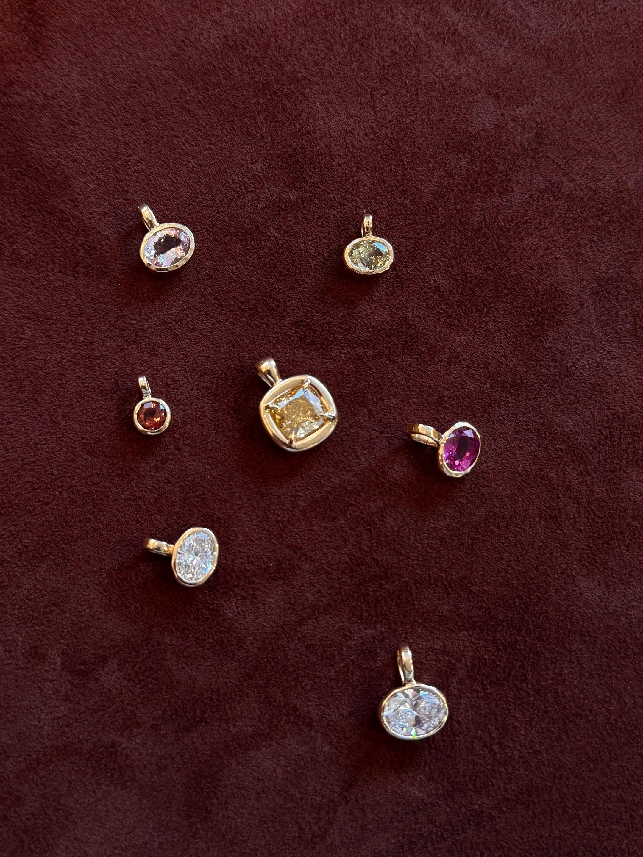 Aurum Pendant in Pink Sapphire