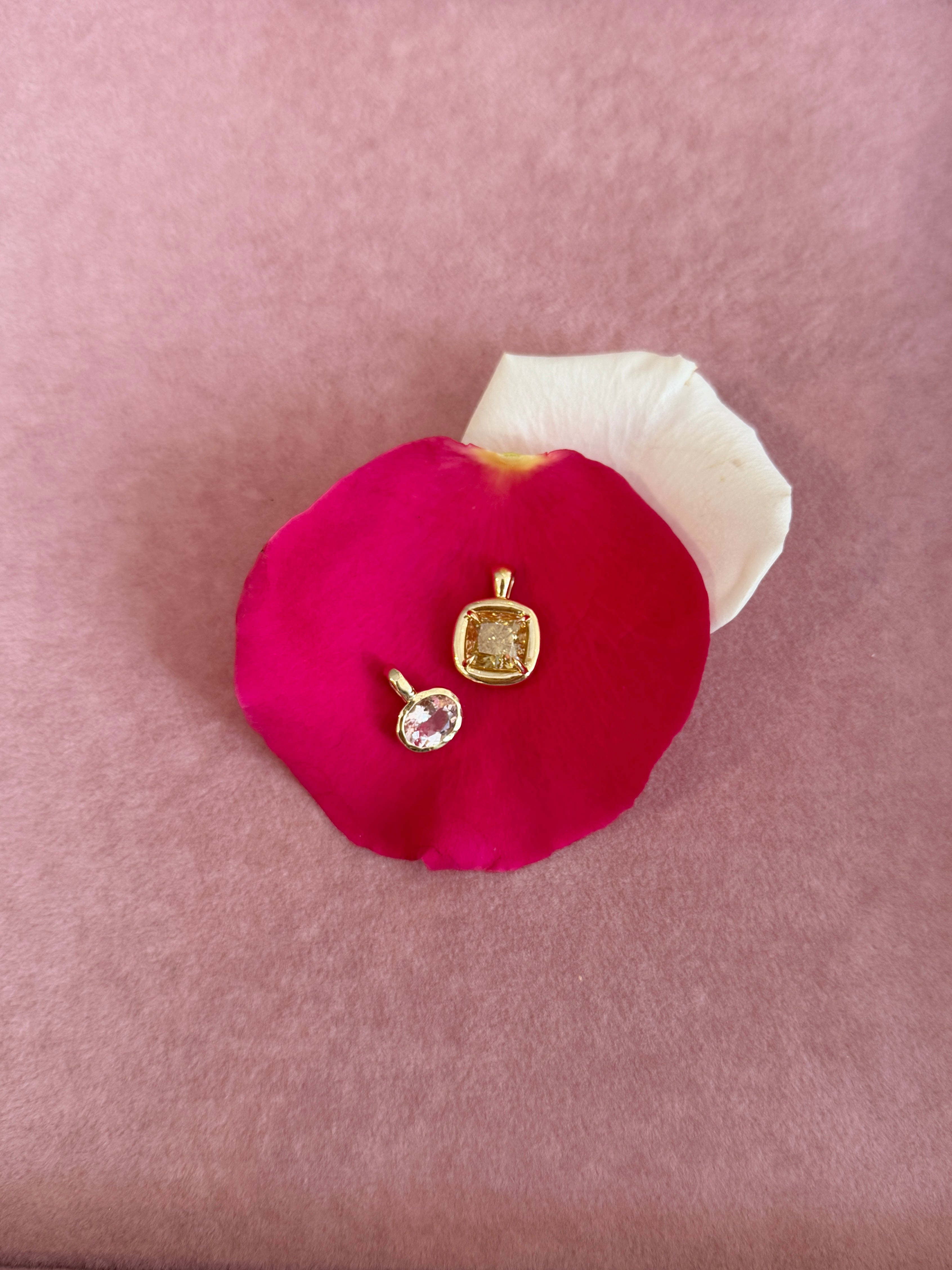 Aurum Pendant in Pink Morganite