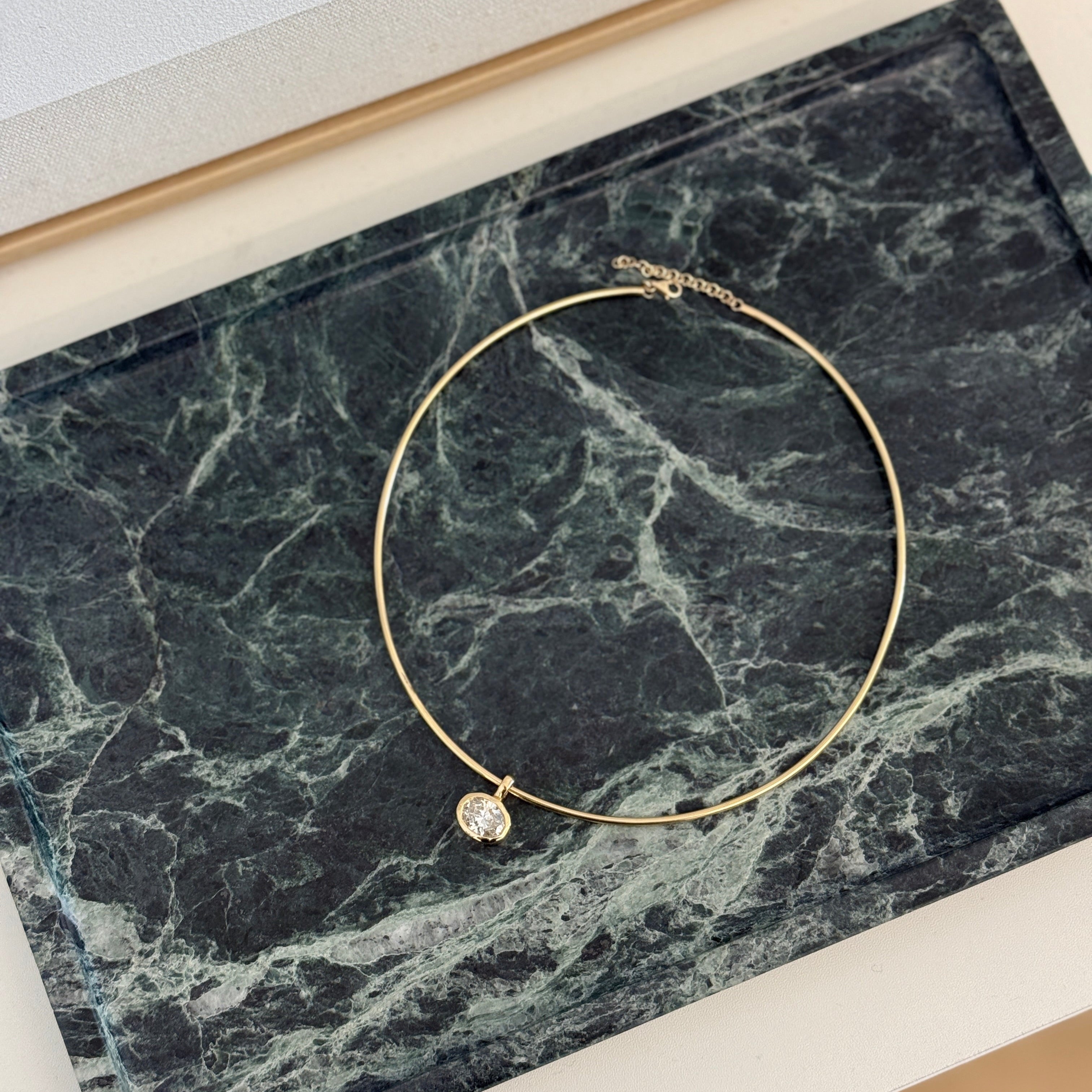 Aurum Pendant in Diamond