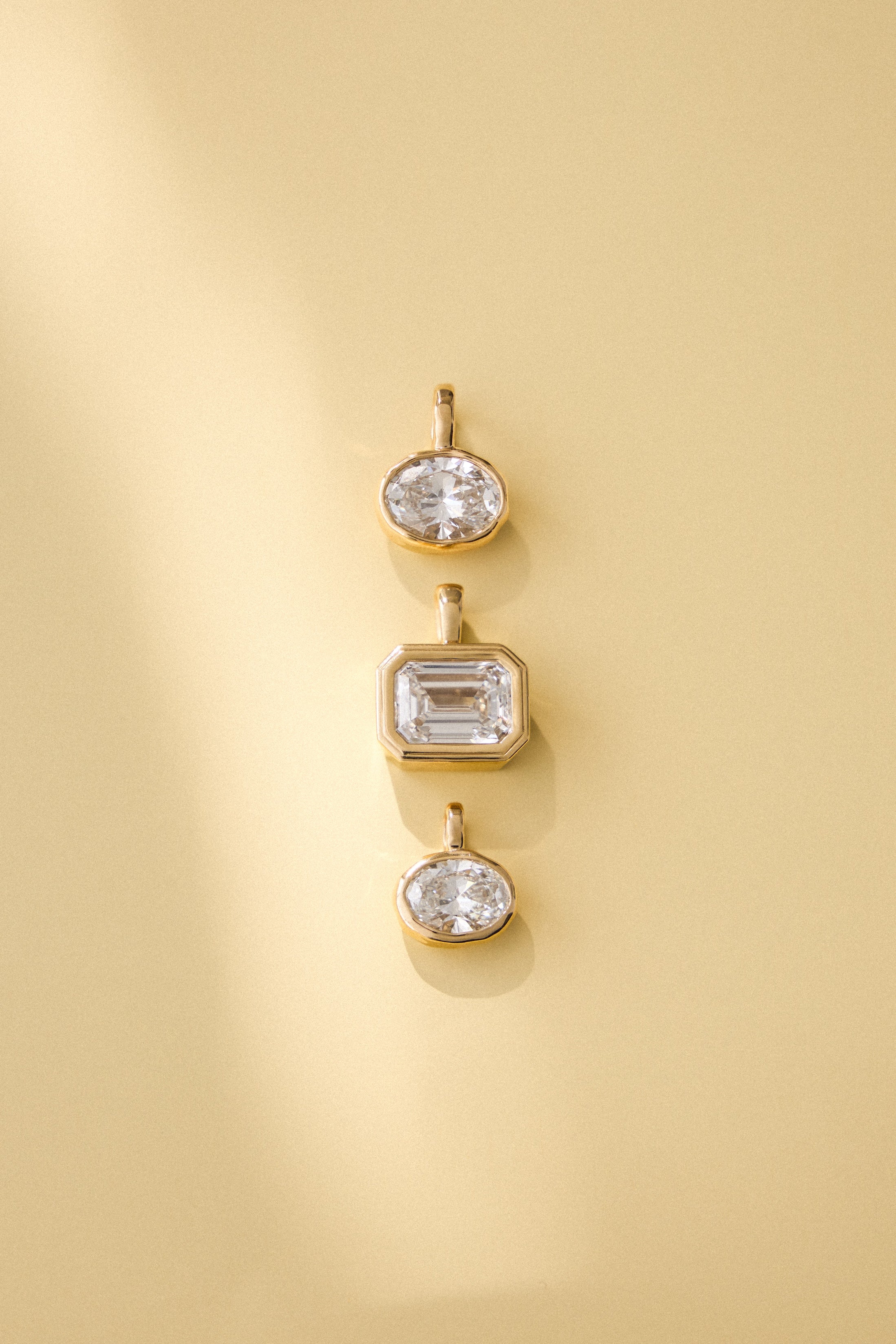 Helios Pendant in Diamond